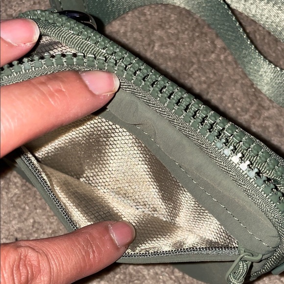 Green Wristlet Wallet Pouch - Picture 4 of 6